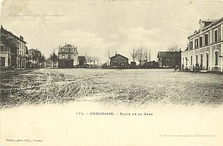 AM_Annemasse_1f_067_placedelagare - Agrandir l'image, .JPG 54 KB (fenêtre modale)